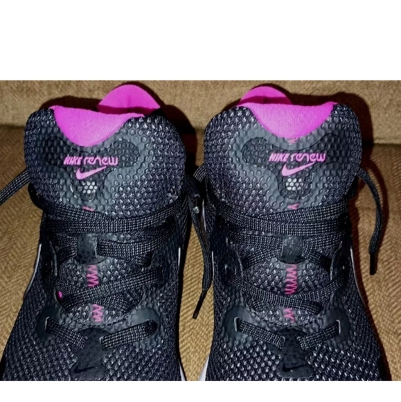 Nike Renew Run 9 US Women's Black/Pink CK6360-004 Running Pleasure Shoes Mint - Picture 10 of 12
